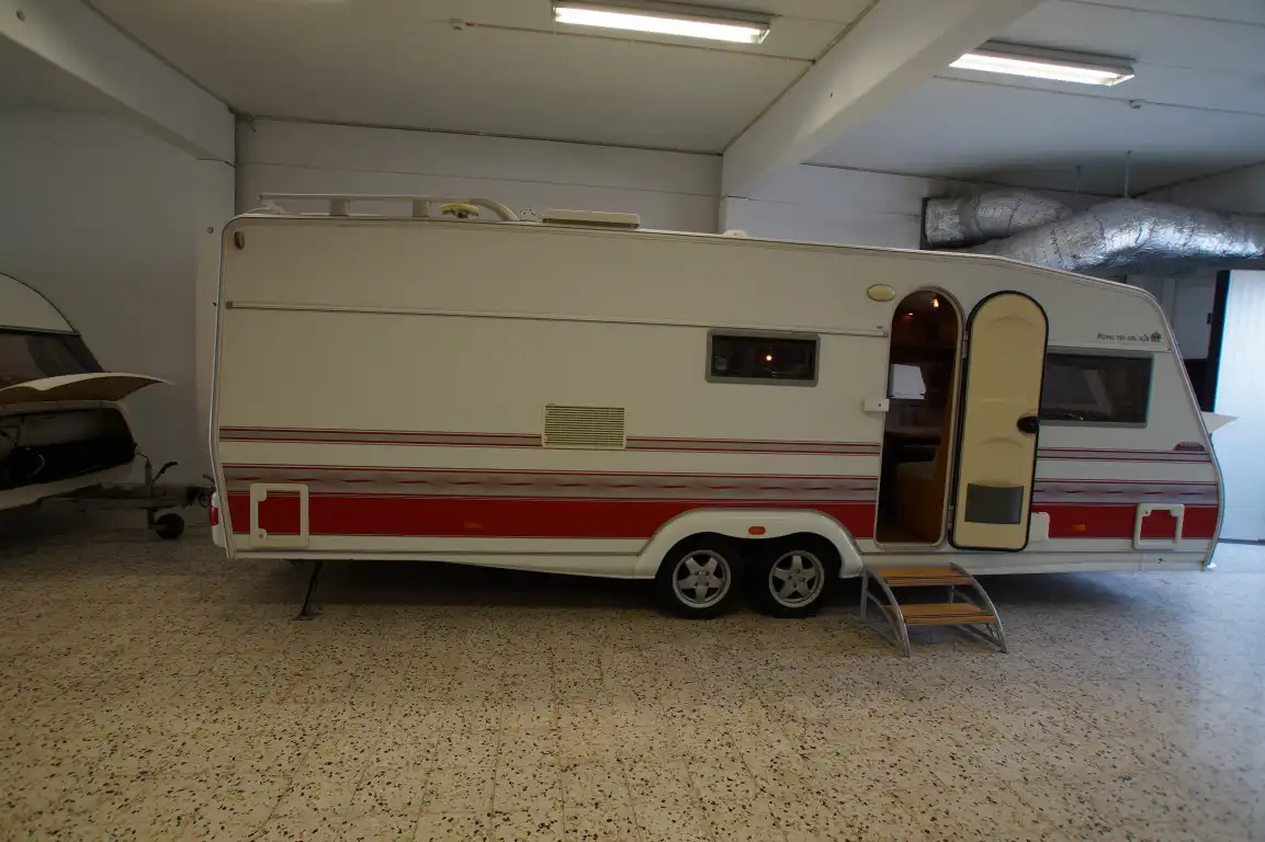 KABE ROYAL 720 GXL KS — Husvagn