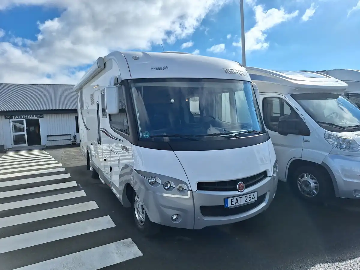 Rapido I 990 DF — Helintegrerad