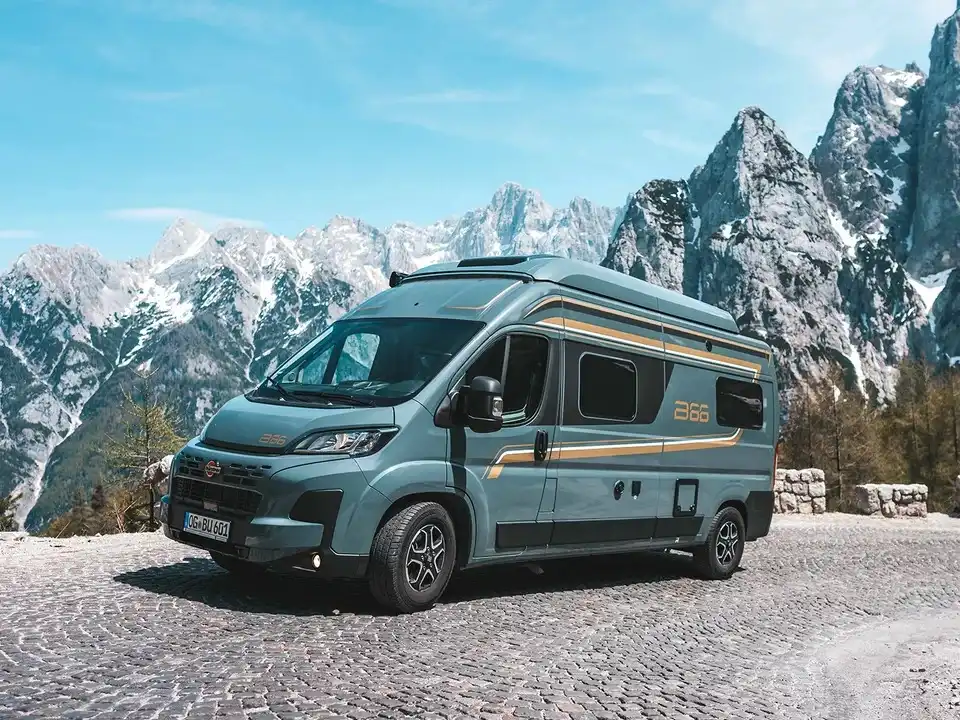 Bürstner B66 640 — Plåtis