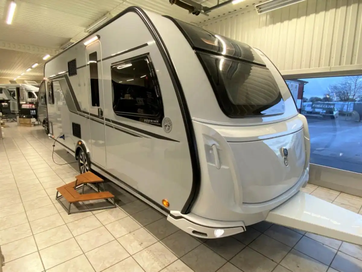 Knaus KAMPANJ Scandinavian Selection 580 UF — Dubbelsäng