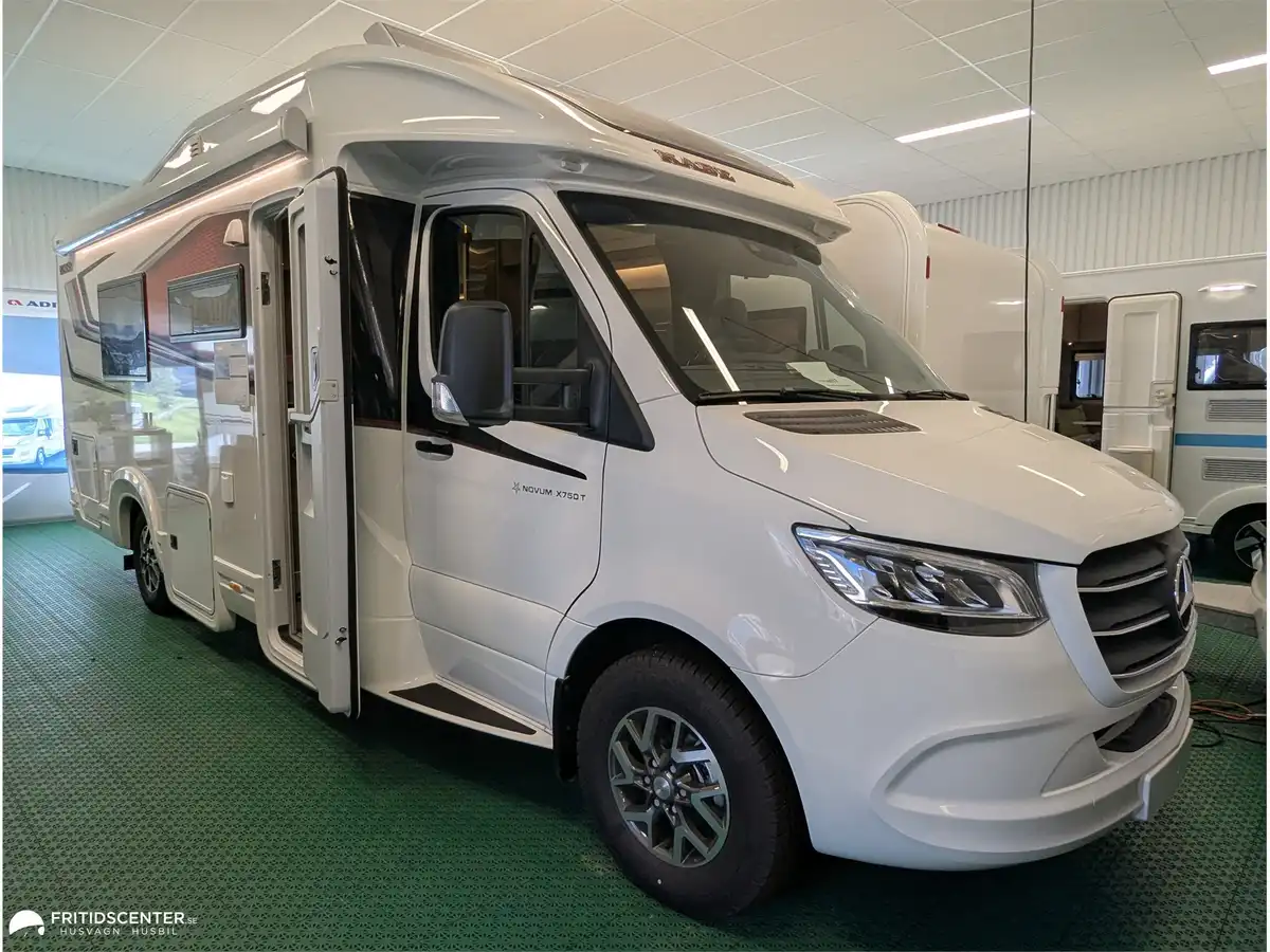 KABE Travel Master NOVUM 750 T — Halvintegrerad