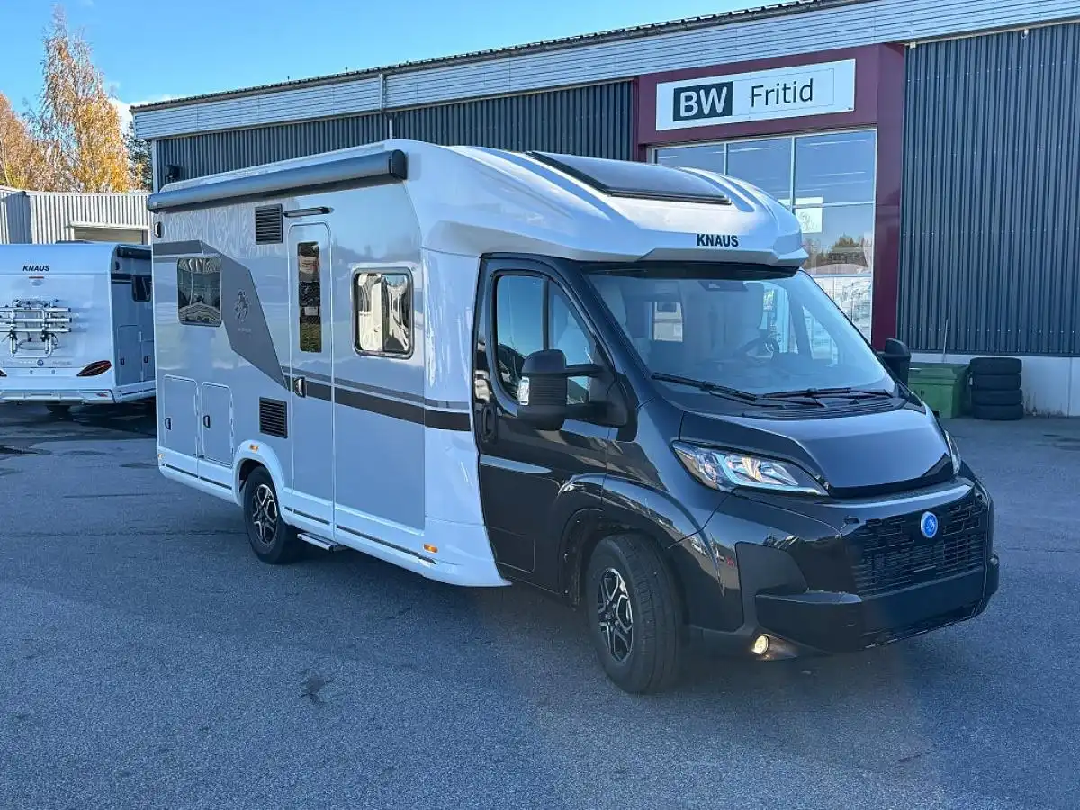 Knaus L!VE Wave Platinum Selection 650 MF — Halvintegrerad