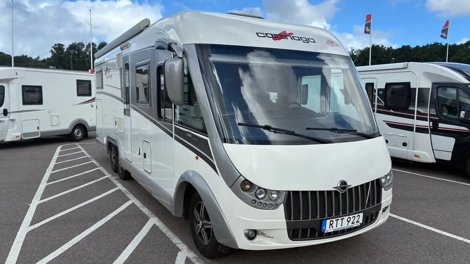 Carthago-CHIC C-LINE XL5,5LE *AC-Bodel *Automat-(2014) — bild 1 av 4