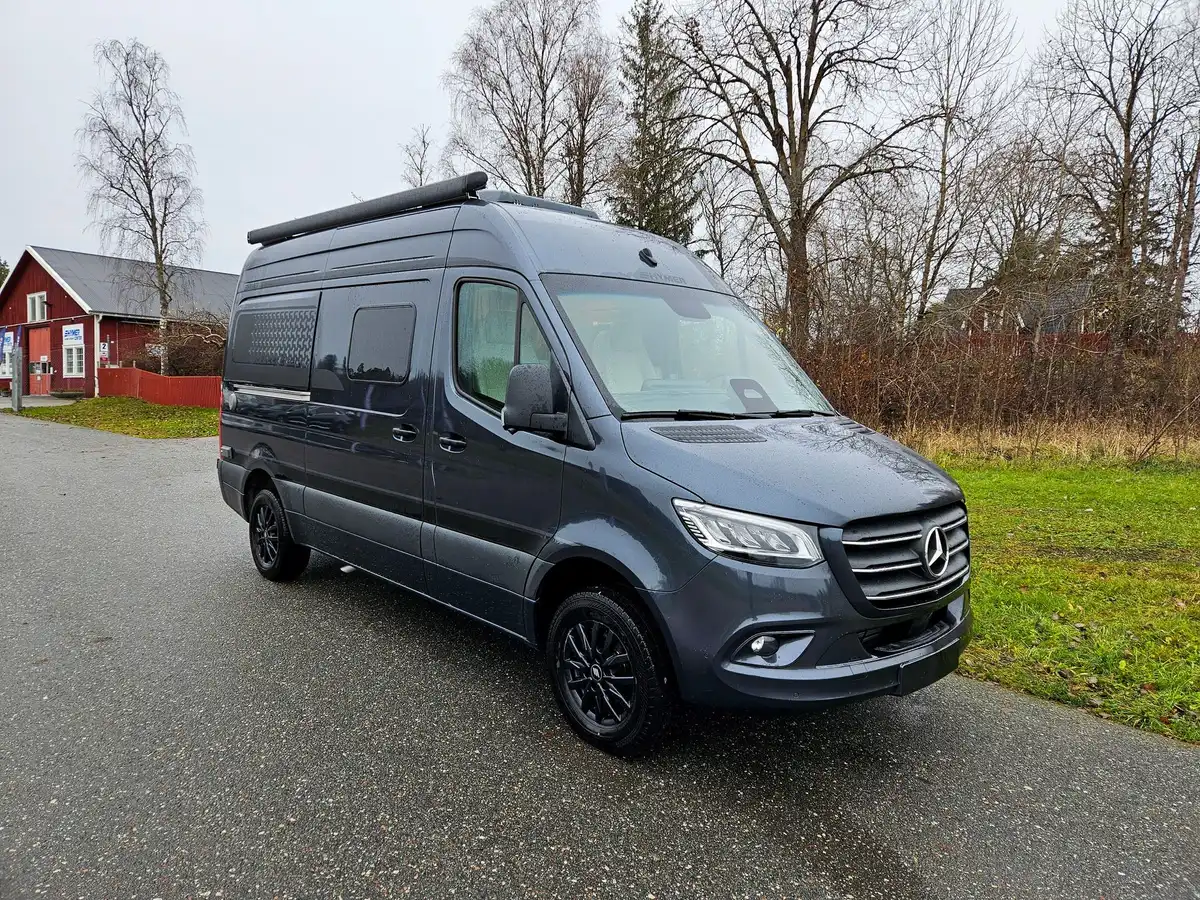 HYMER Grand Canyon S Xperience — Plåtis