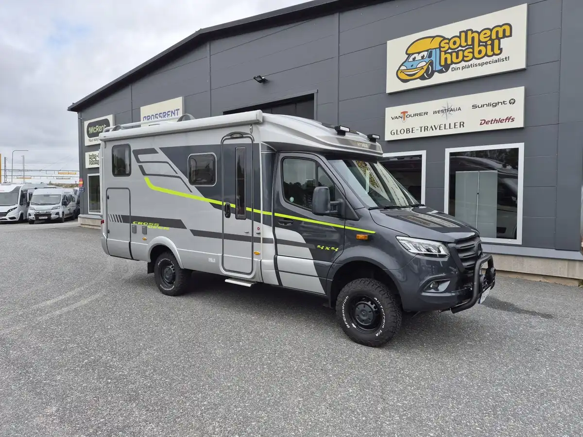Hymer MLT 570 CROSSOVER — Halvintegrerad