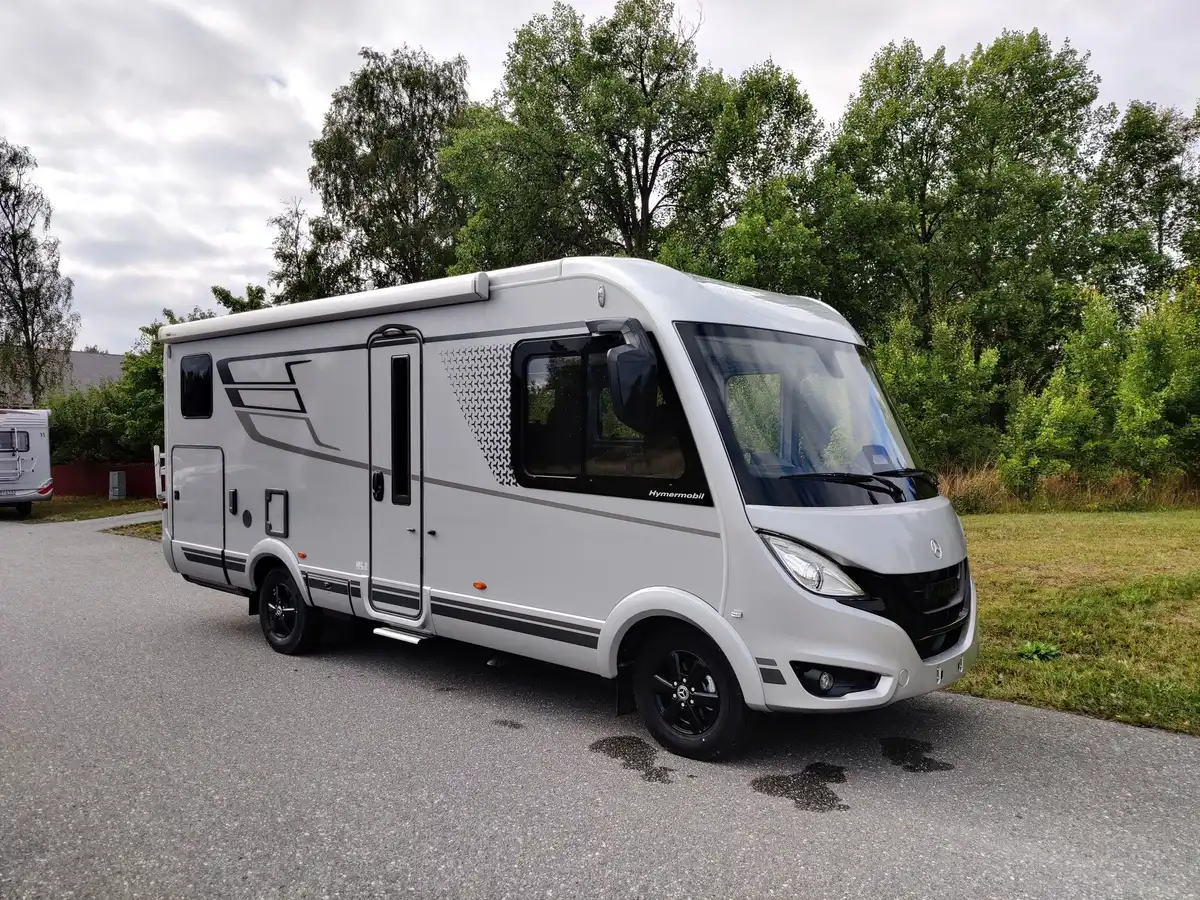HYMER B-MC I 600 Facelift — Helintegrerad