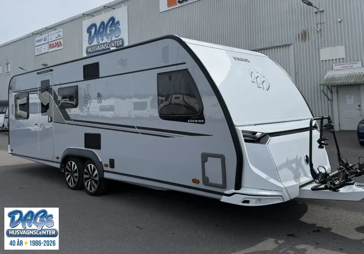 Knaus Südwind 650 FSK 60 Years — Våningssäng