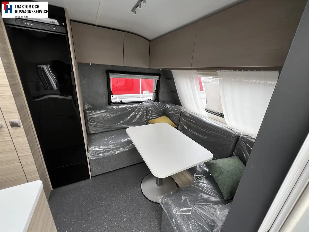 Adria Altea 502 UL NY vagn -24 — Dubbel långbädd