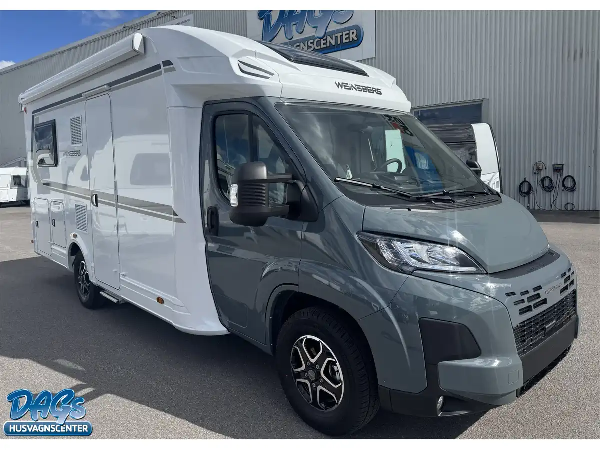 Weinsberg CaraSuite 650 MF — Halvintegrerad med taksäng