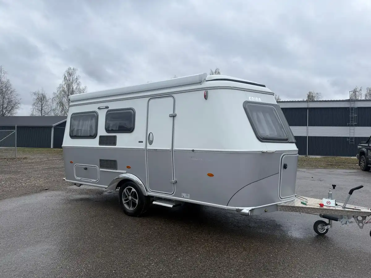 Eriba Touring 530 — Husvagn