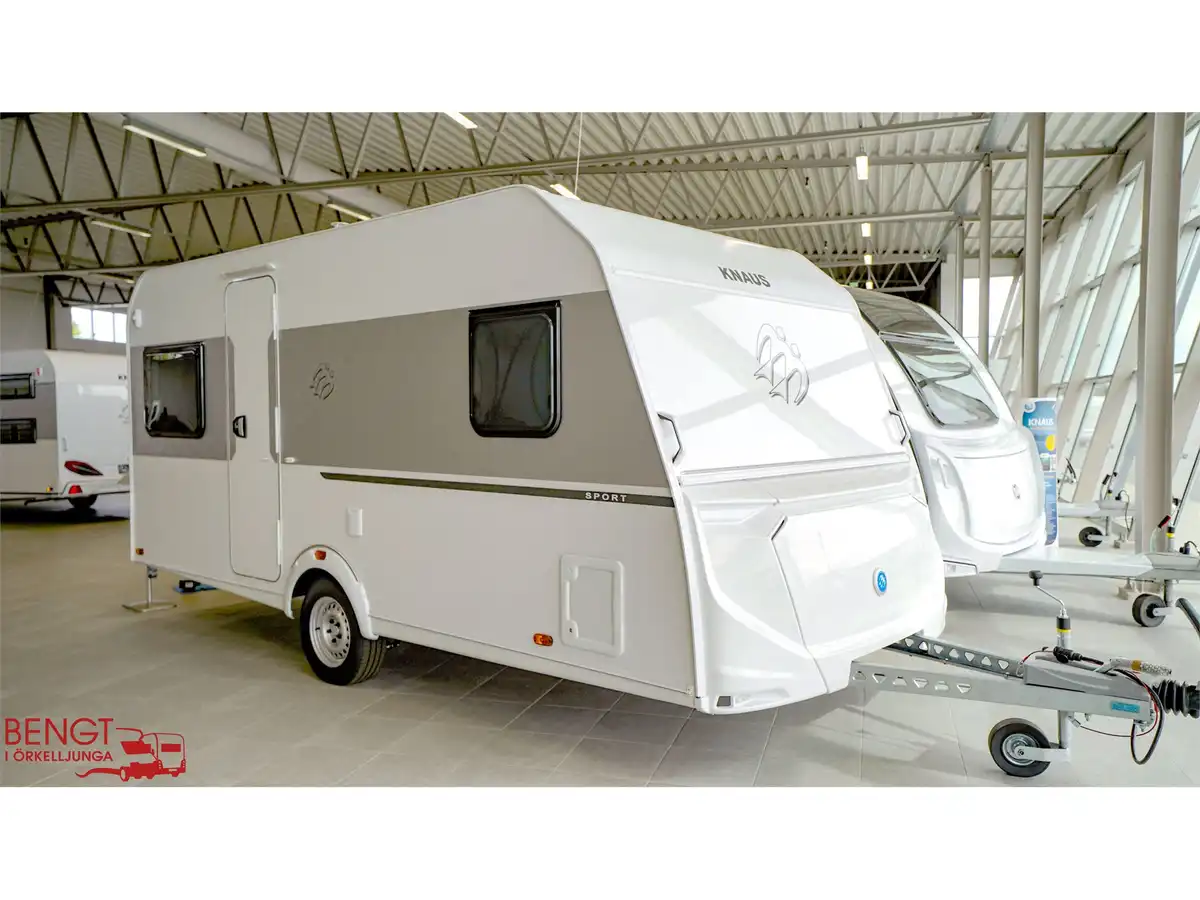 Knaus Sport 450 FU — Dubbelsäng