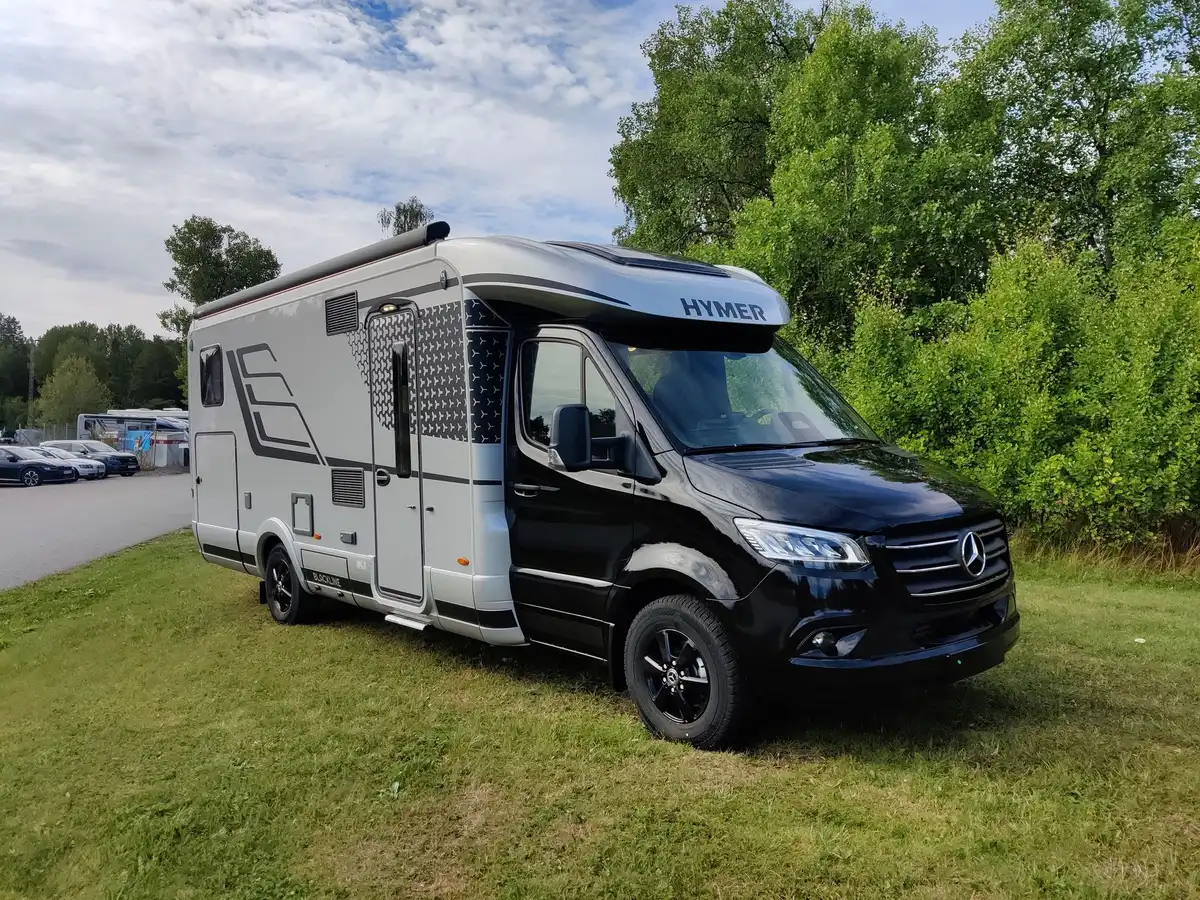 HYMER MasterLine T 780 BlackLine — Halvintegrerad