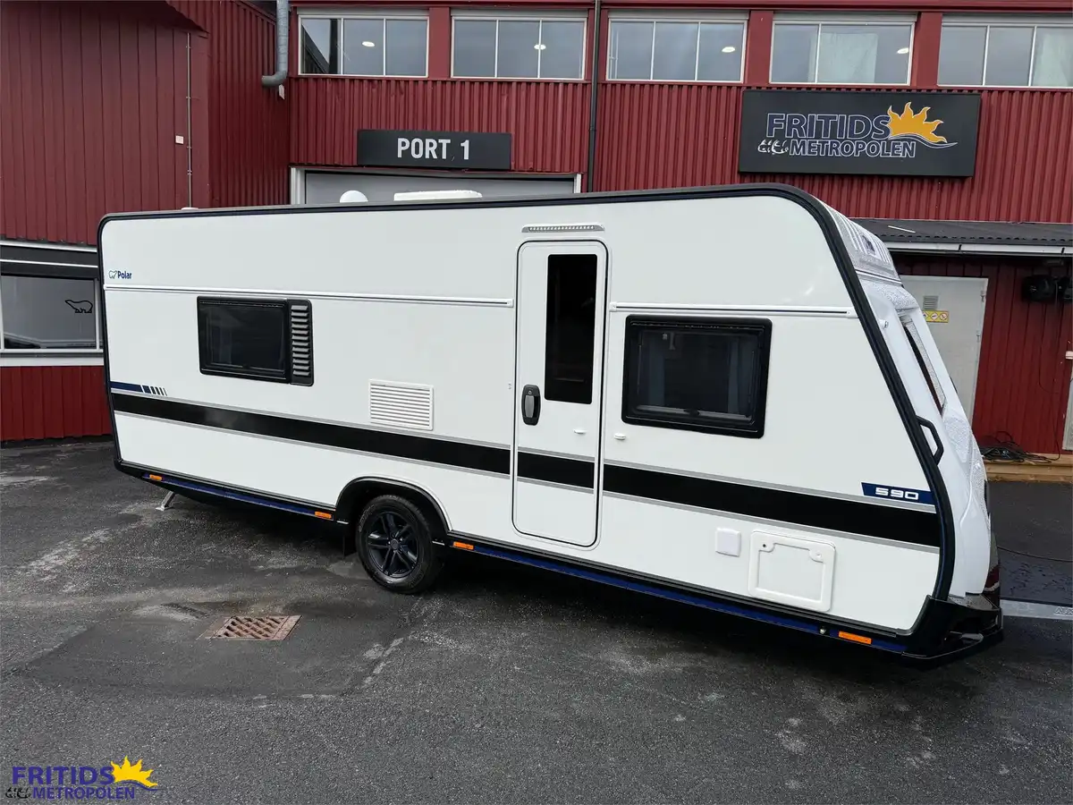 Polar Black Edition 590 BS — Husvagn