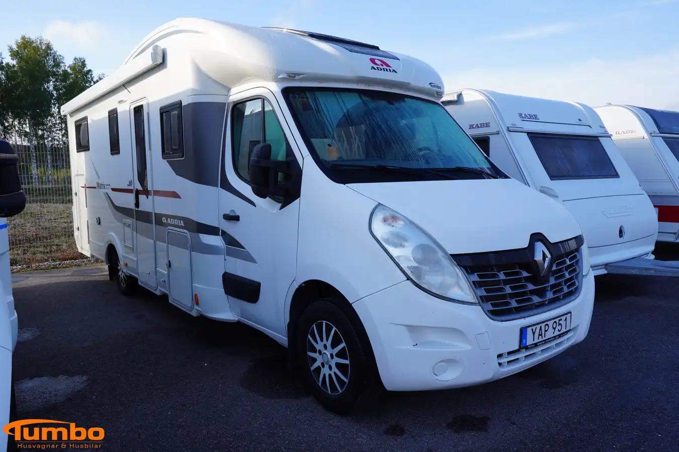 Adria - MATRIX SUPREME M 687 SL Alde 2xAC — Halvintegrerad