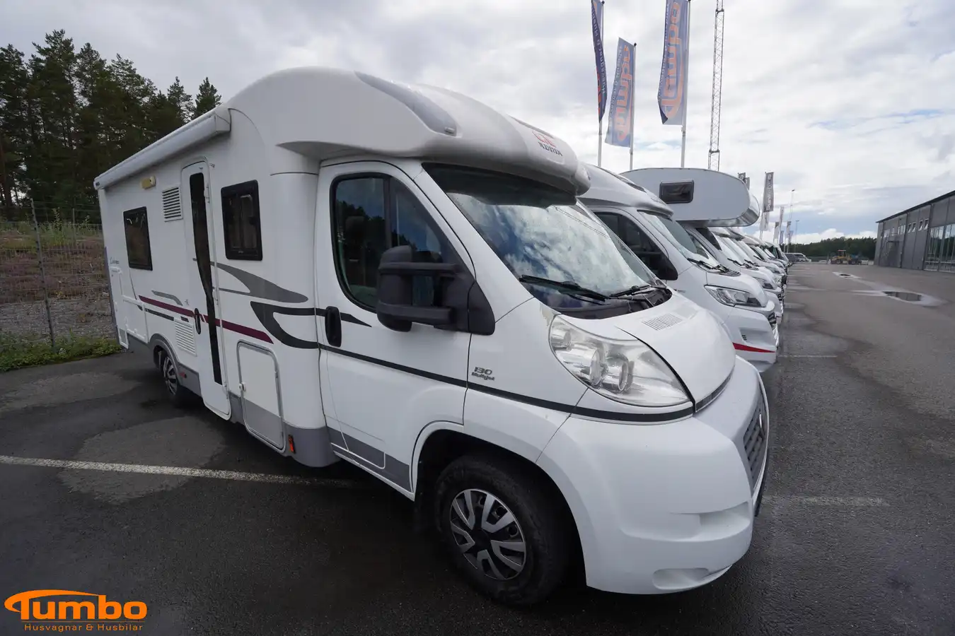 Adria - CORAL S 670 SLT Dragkrok Solcell Ugn — Halvintegrerad