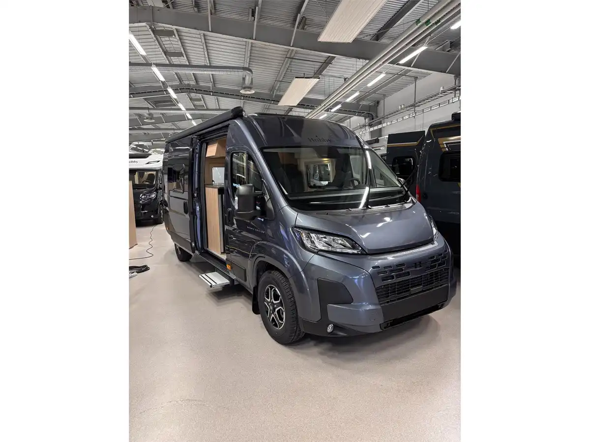 Hobby ONTOUR VAN 640 ET — Plåtis