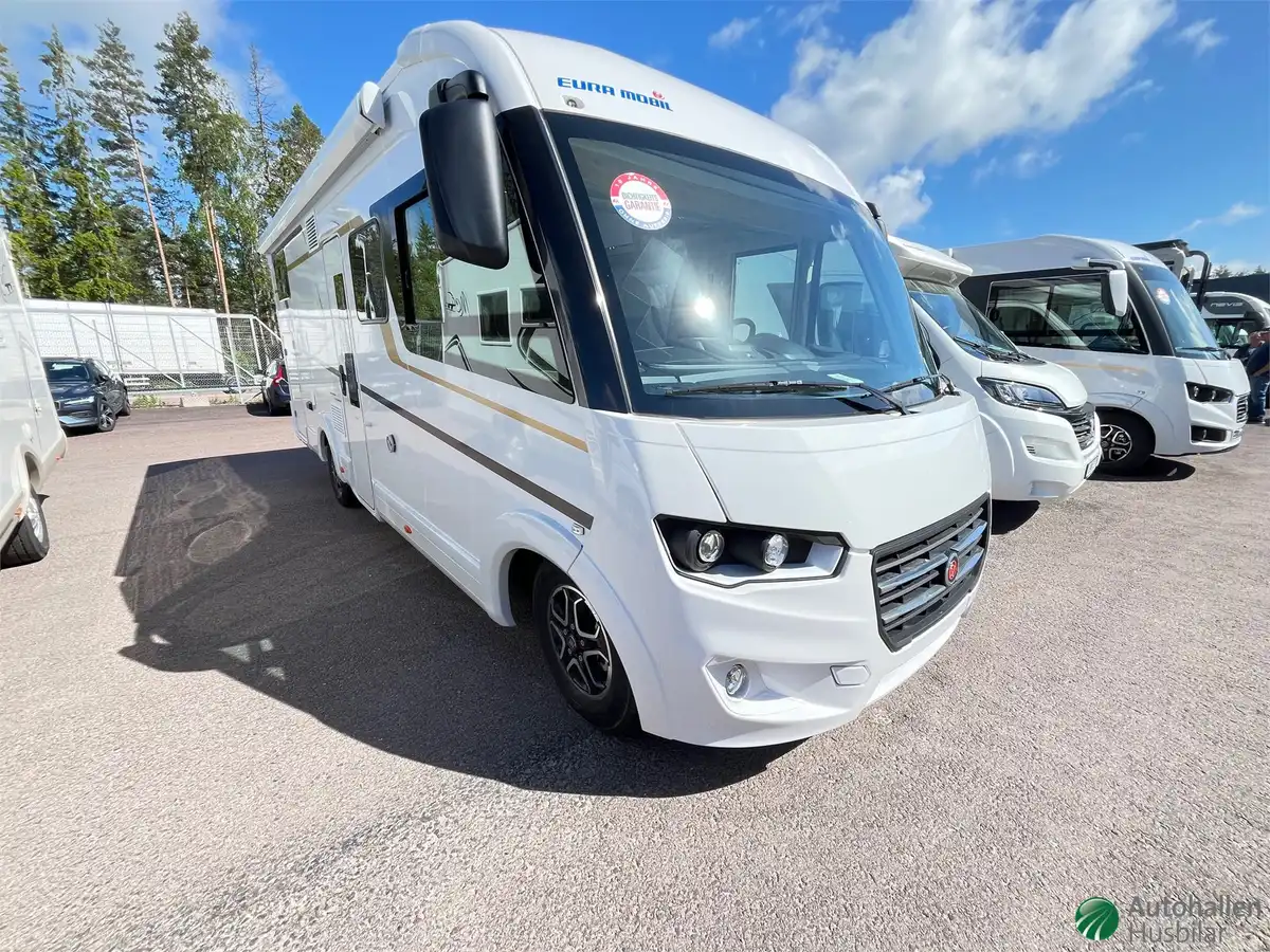 Eura Mobil Integra Line 720 EF — Helintegrerad
