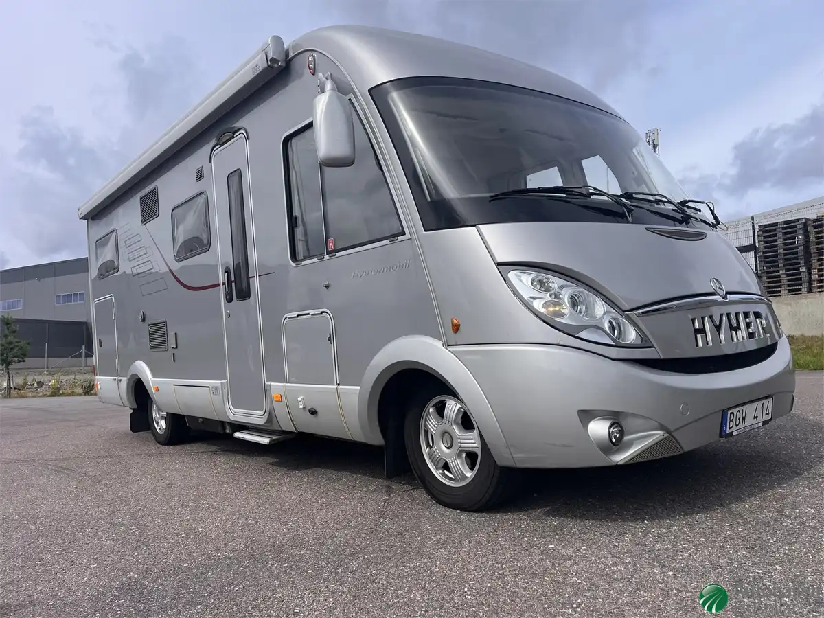 Hymer HYMER B660 — Helintegrerad