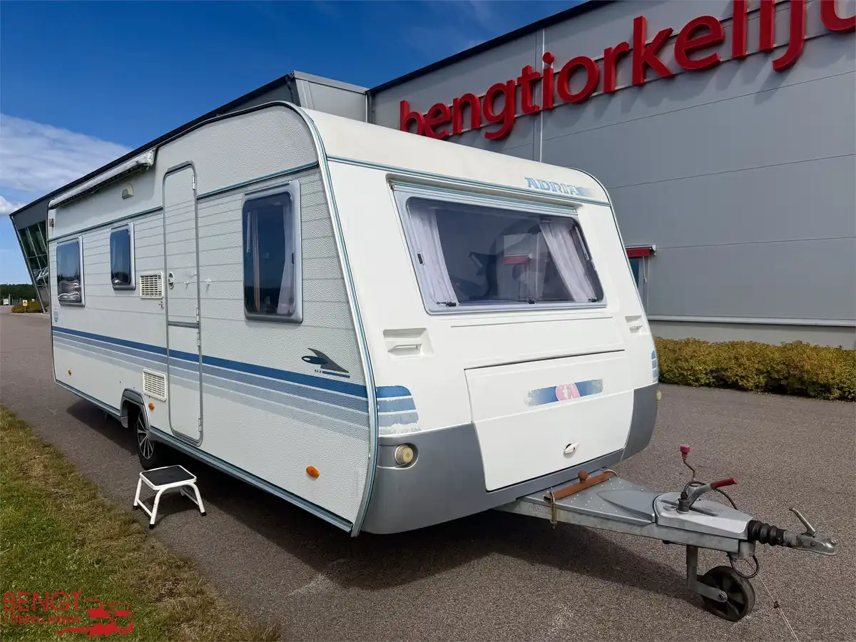 Adria UNICA C 563UK — Husvagn
