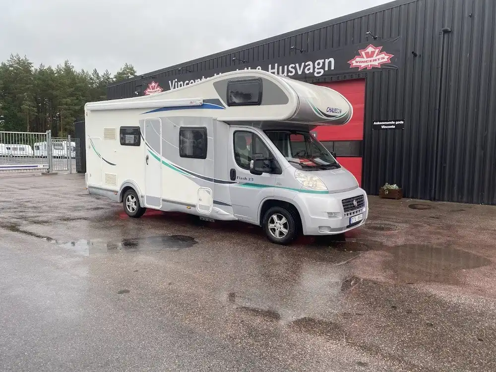 Chausson-FLASH 25 M12 *Barnkammare-(2012) — Alkov