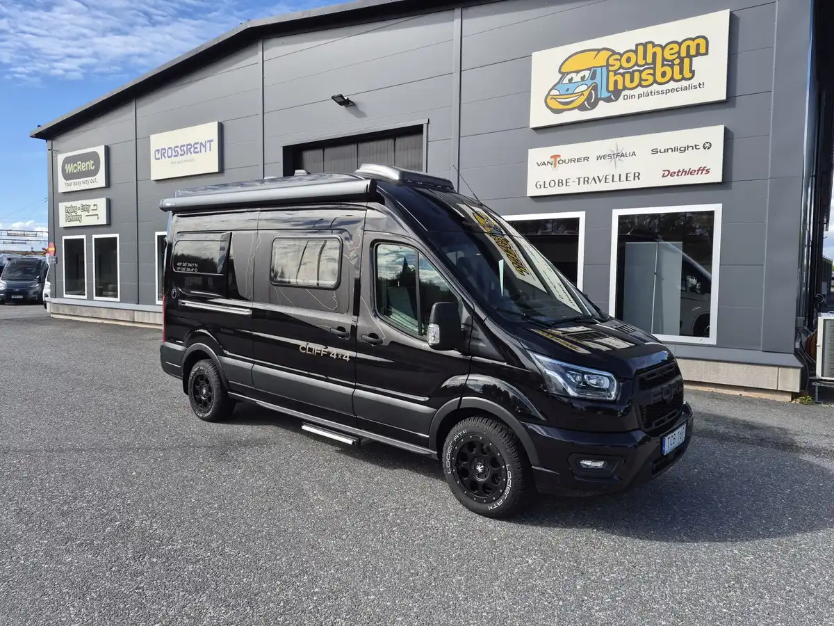 Sunlight Cliff 590 4x4 — Plåtis