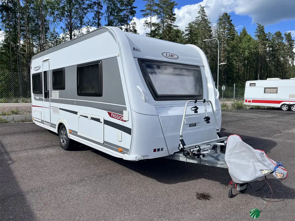 LMC 470 — Husvagn