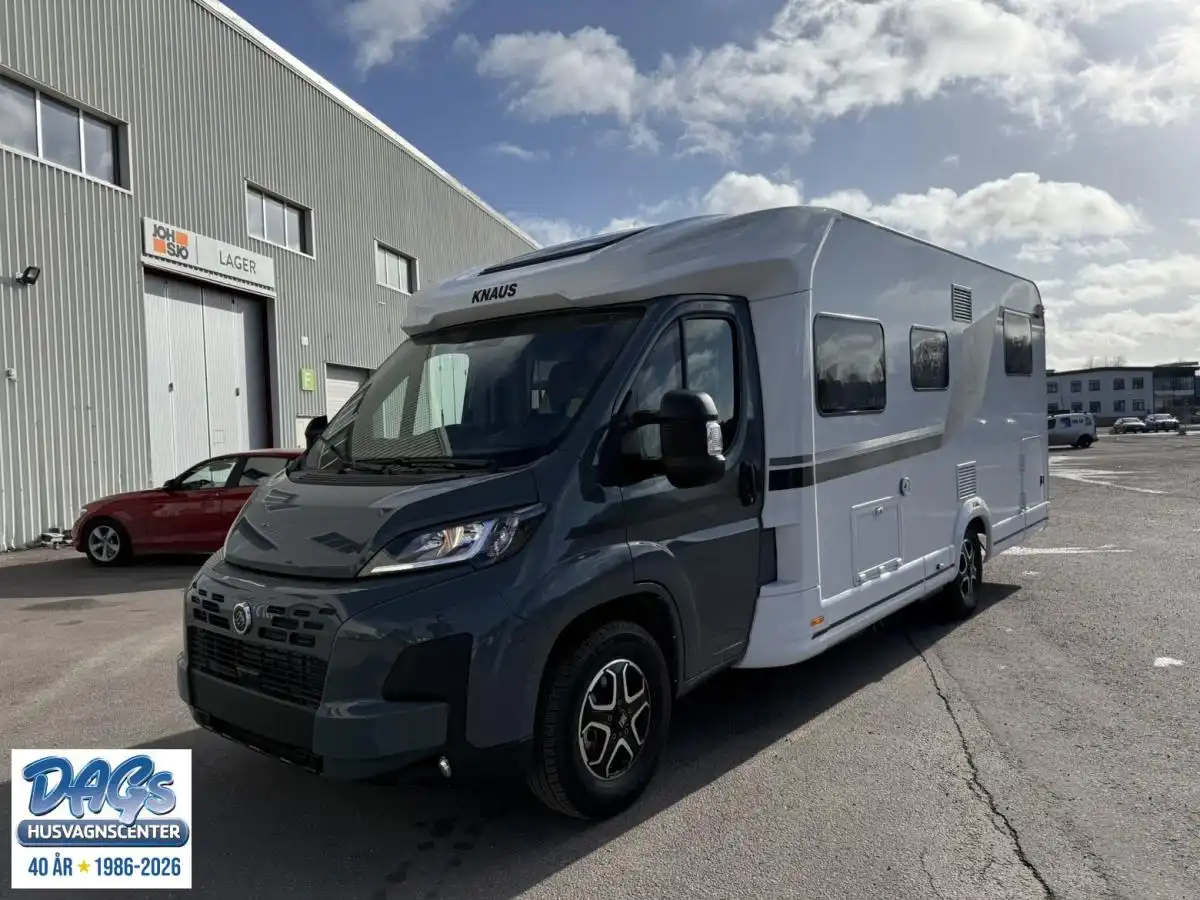 Knaus L!VE TI PLATINUM SELECTION 700 MEG — Halvintegrerad