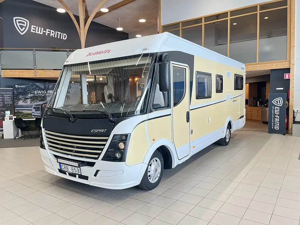 Dethleffs ESPRIT I 6810 — Helintegrerad