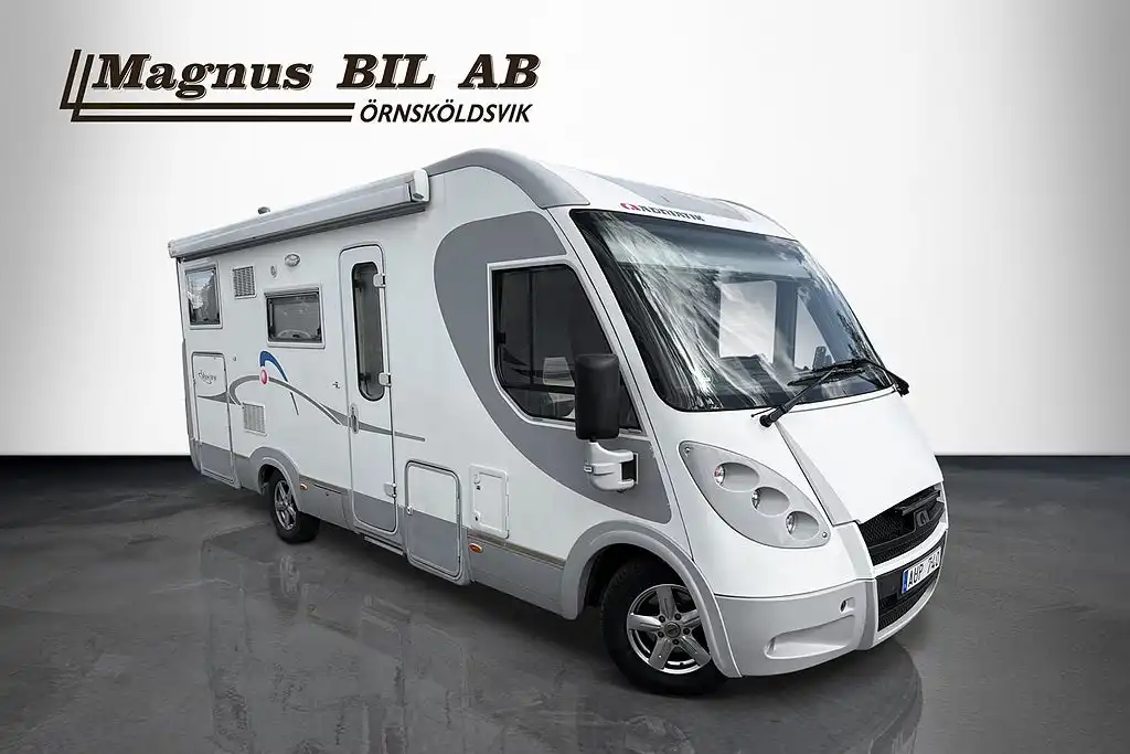Adria Vision 707 — Helintegrerad
