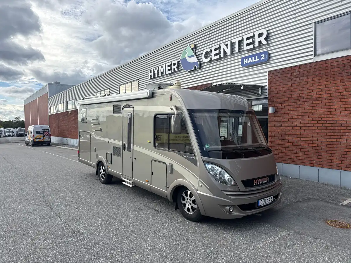 HYMER B 678 Ed-S — Helintegrerad