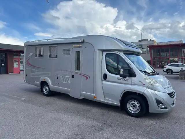Rapido 7090 — Halvintegrerad