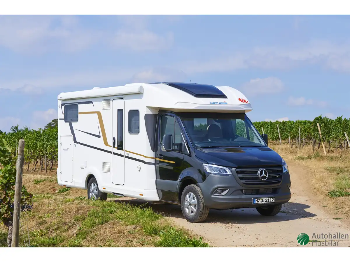 Eura Mobil Profila T 726 EF — Halvintegrerad