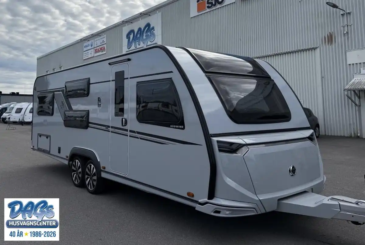 Knaus SÜDWIND 650 UDF BLACK SELECTION — Våningssäng