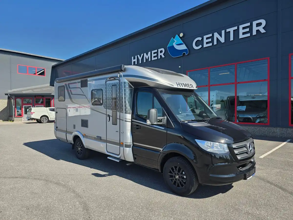 HYMER B-MC T 580 Blackline — Halvintegrerad