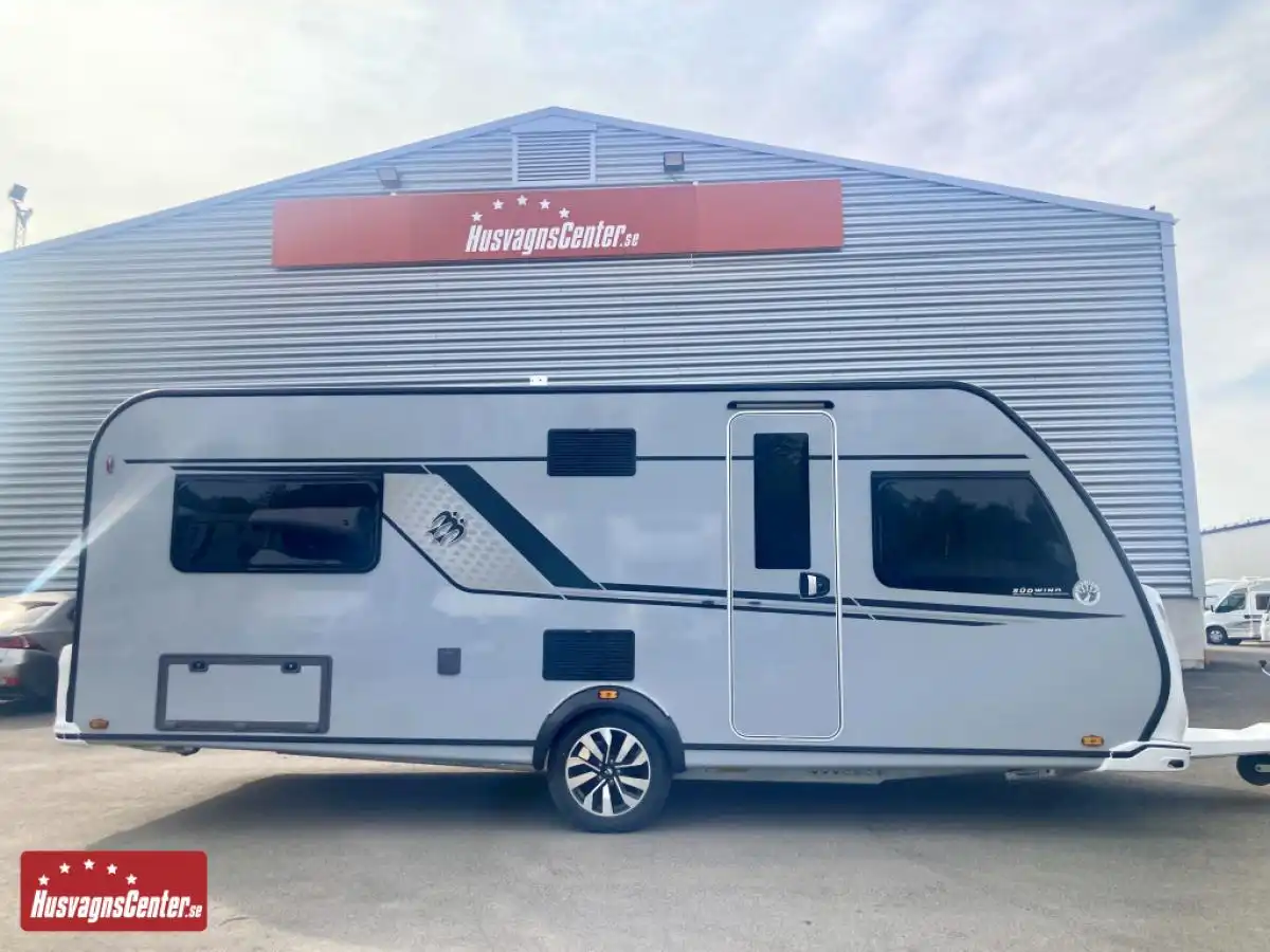 Knaus Scandinavian Selection 590 UE — Husvagn