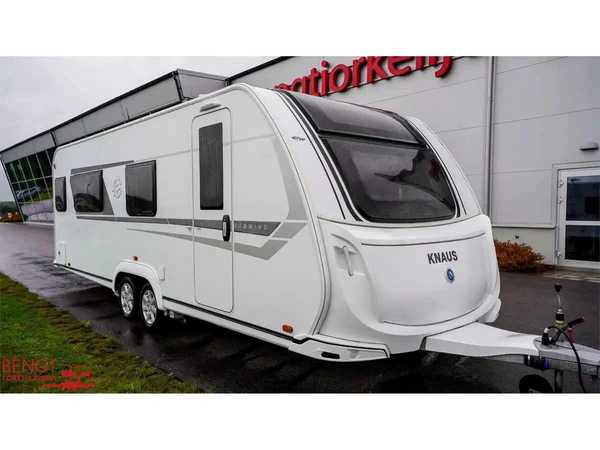 Knaus Südwind 650 PXB — Queensbädd
