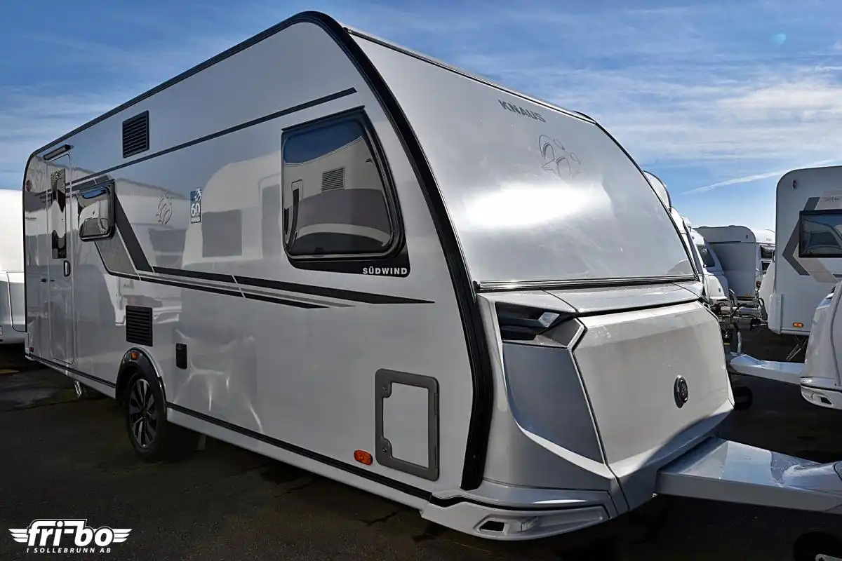 Knaus 550 FSK Südwind 60 Years — Våningssäng