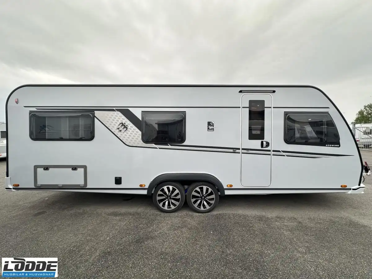 Knaus SÜDWIND BLACK SELECTION 650 UDF — Husvagn