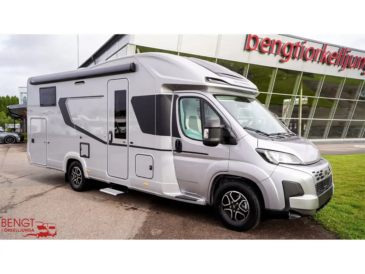Adria CORAL SUPREME 670 SL — Halvintegrerad