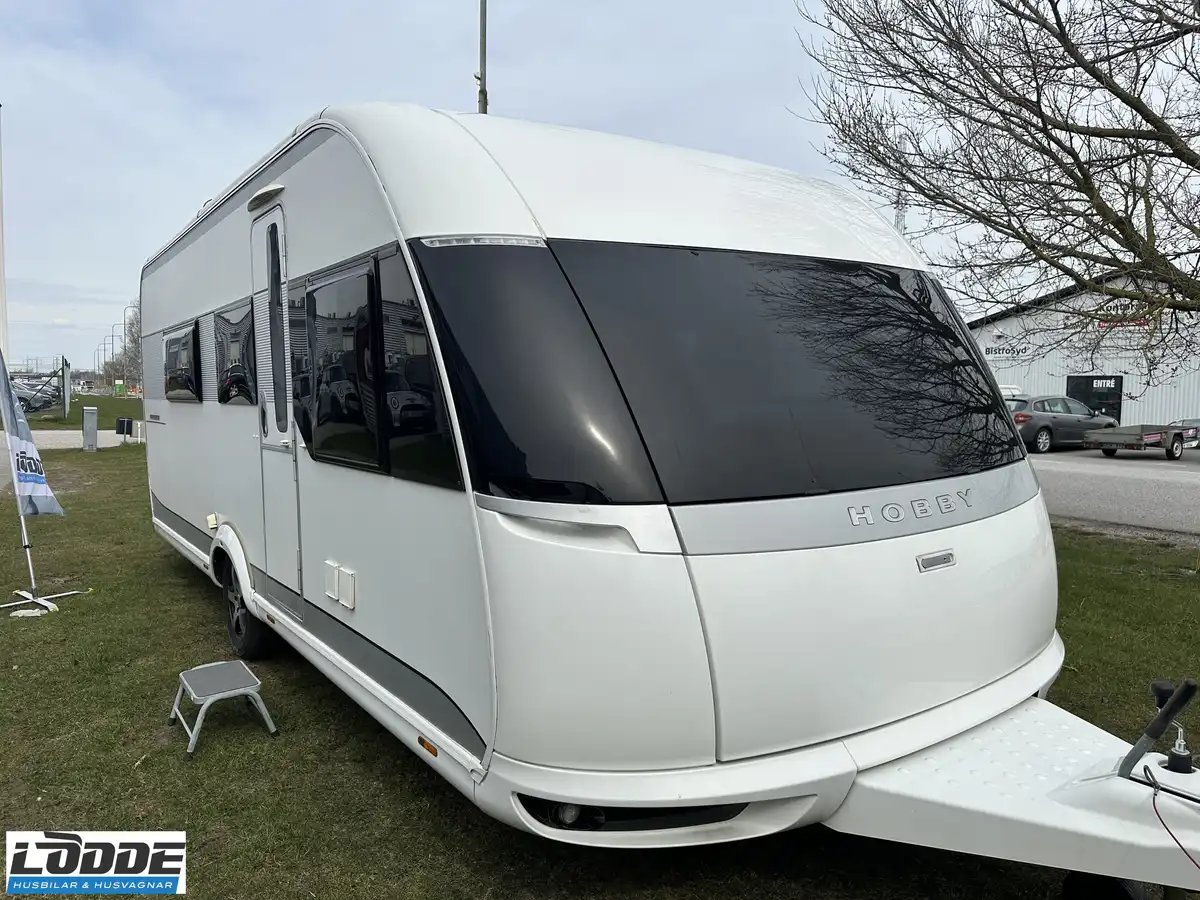 Hobby 560 WLU PREMIUM — Dubbel långbädd