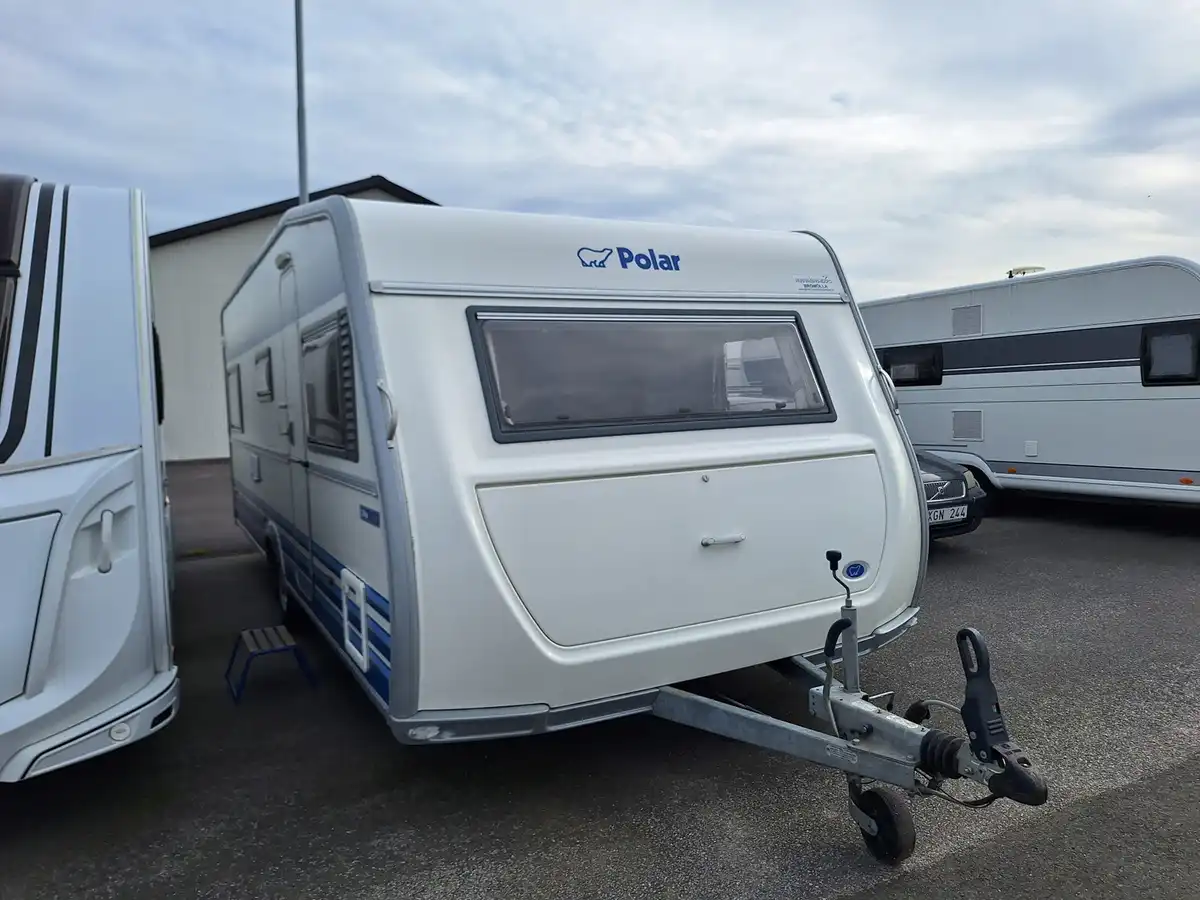 Polar 590 LB 2.5 — Husvagn