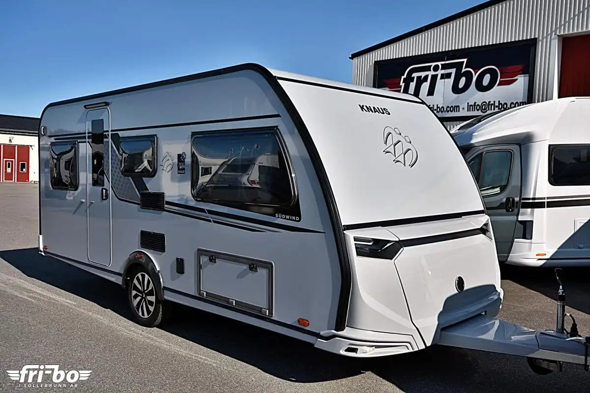 Knaus 500 EU Südwind Black Selection — Dubbel långbädd