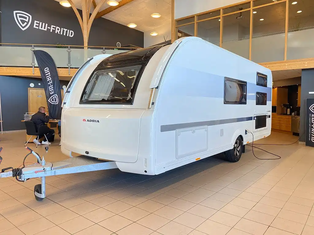 Adria ADORA 573 PT — Husvagn