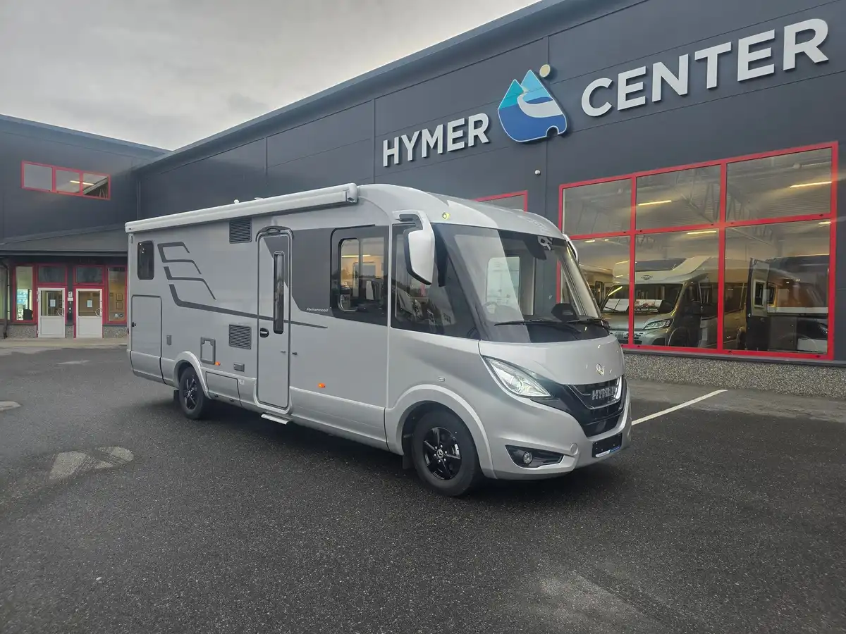 HYMER Masterline I 780 — Helintegrerad