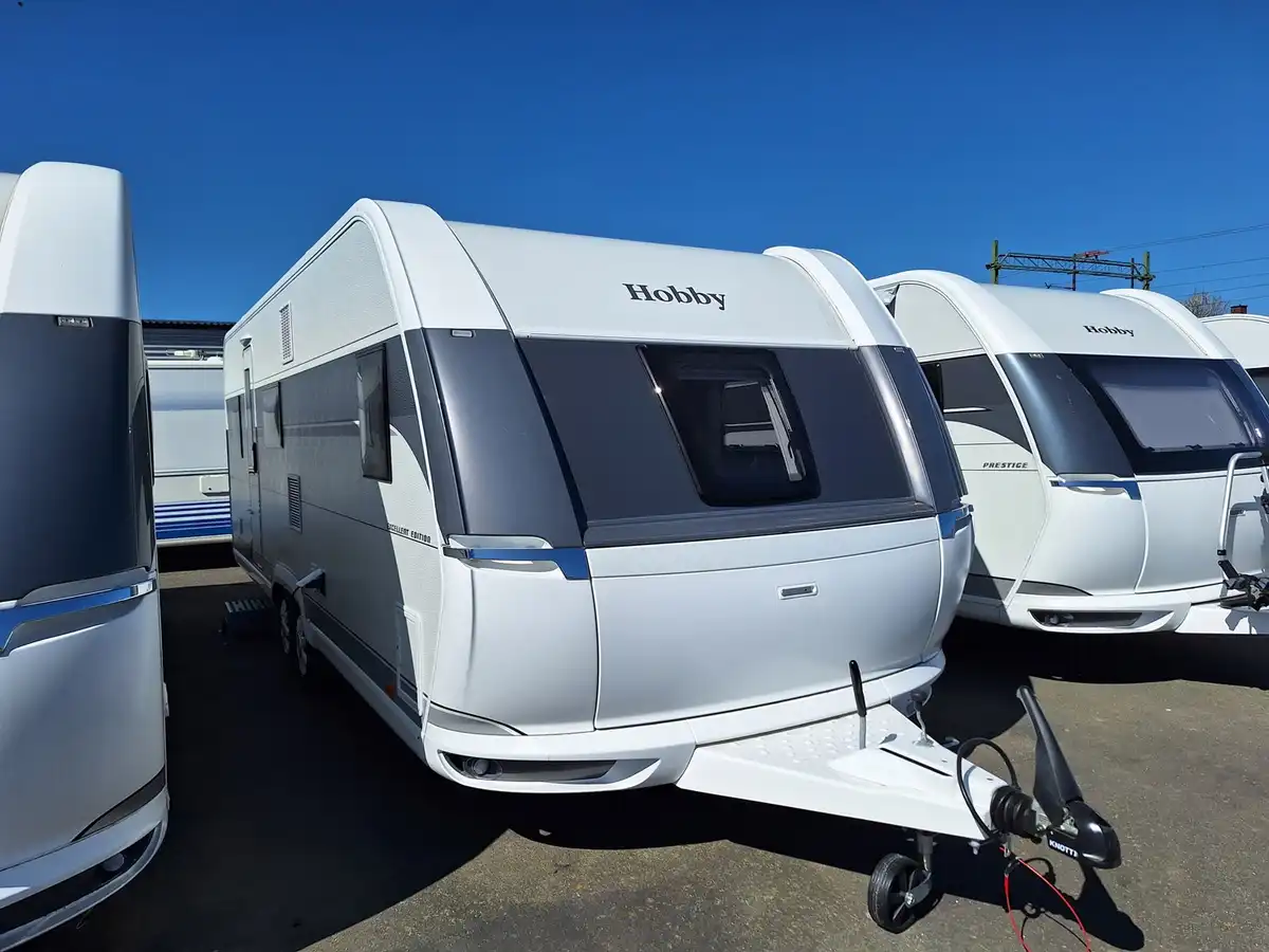 Hobby Excellent Edition 650 KMFe — Husvagn