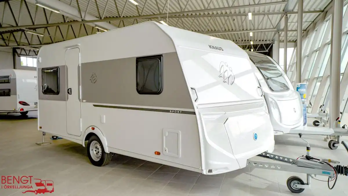 Knaus Sport 450 FU — Husvagn