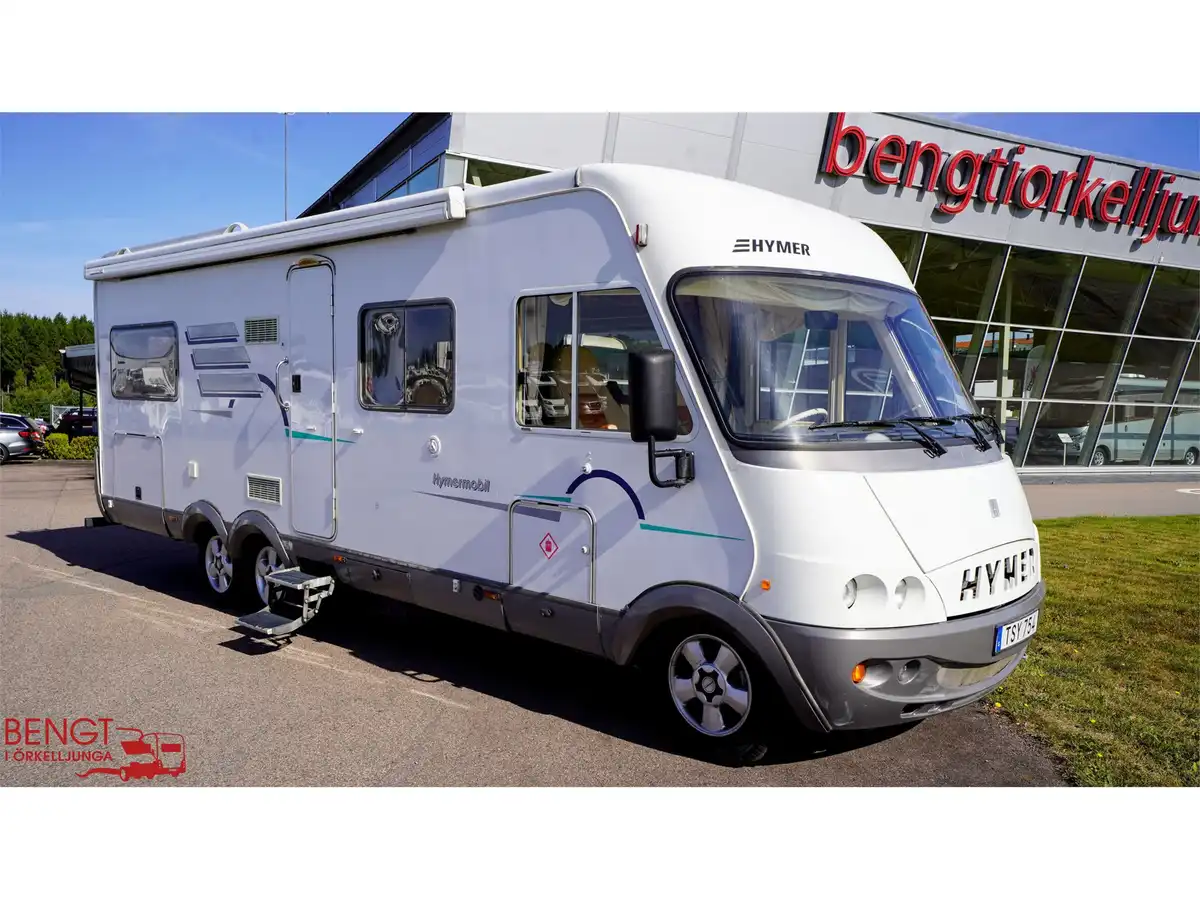 Hymer B 754 — Helintegrerad