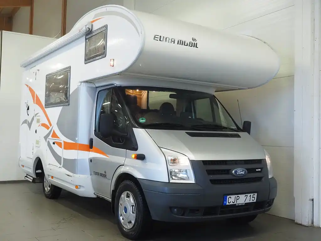 Eura Mobil Profila 580 LS — Halvintegrerad