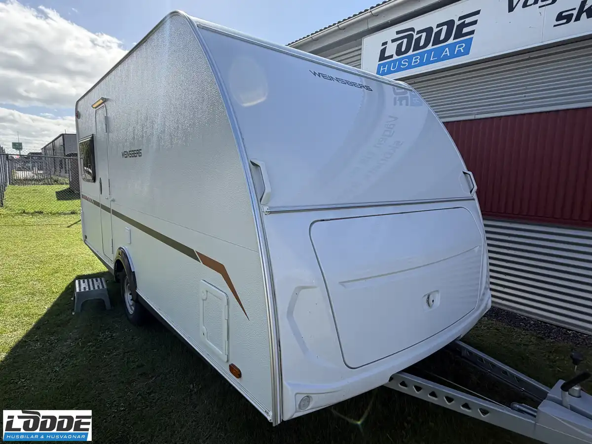 Weinsberg Caracito 450 FU — Fransk säng