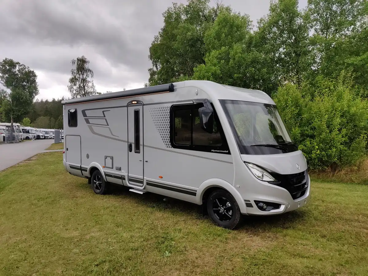 HYMER B-MC I 680 Facelift — Helintegrerad